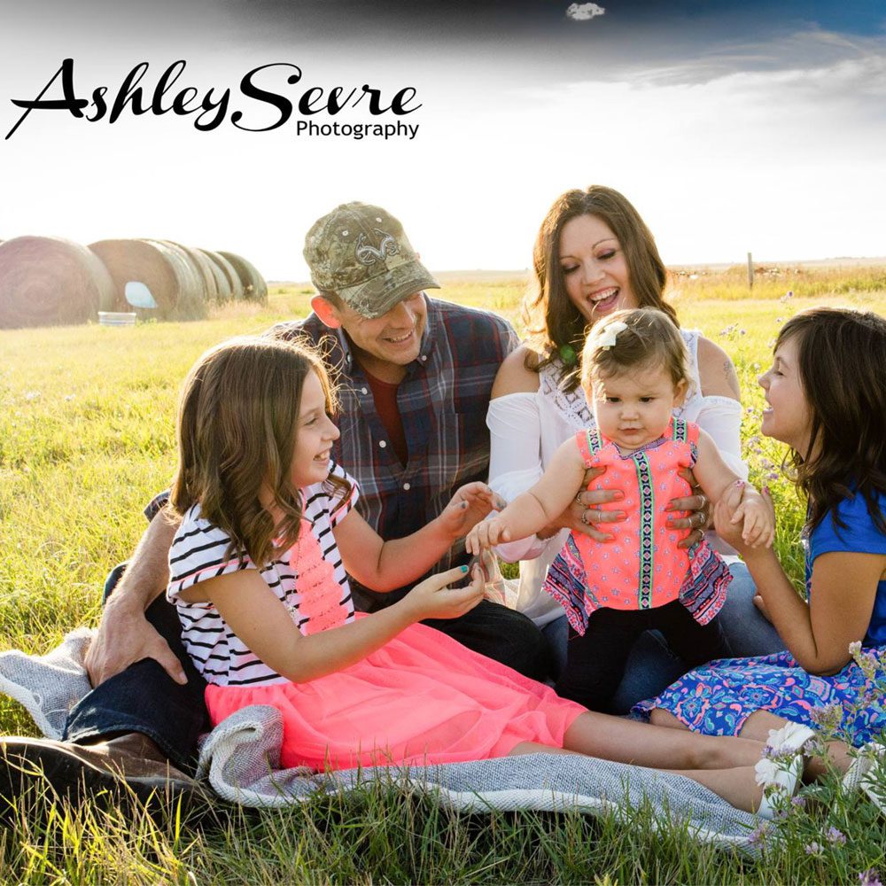 Family photo by Ashley Sevre Photography